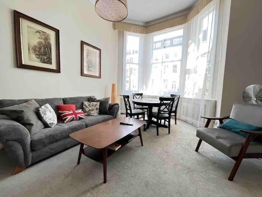 Wonderful Apartment In Earl'S Court London Kültér fotó
